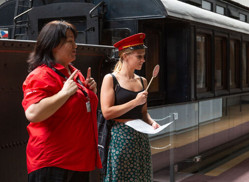 Program Kocour a vlaky v českém znakovém jazyce 