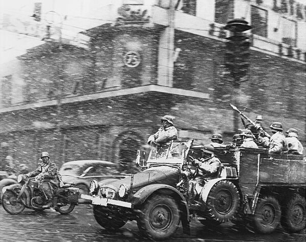 Beseda: Od sněhové vánice k bojům ve slunné Francii (1939–1940)