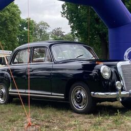 Mercedes-Benz 220 S (W180 (1956)<br /> Oldřich Novotný (CZ)