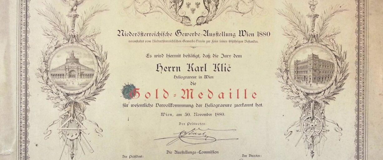 Ocenění Karla Klíče za vynález heliogravury na výstavě ve Vídní, 1880