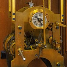 Končící výstavu Jednotný elektročas doplnil raritní exponát – tzv. mateční hodiny Magneta 
