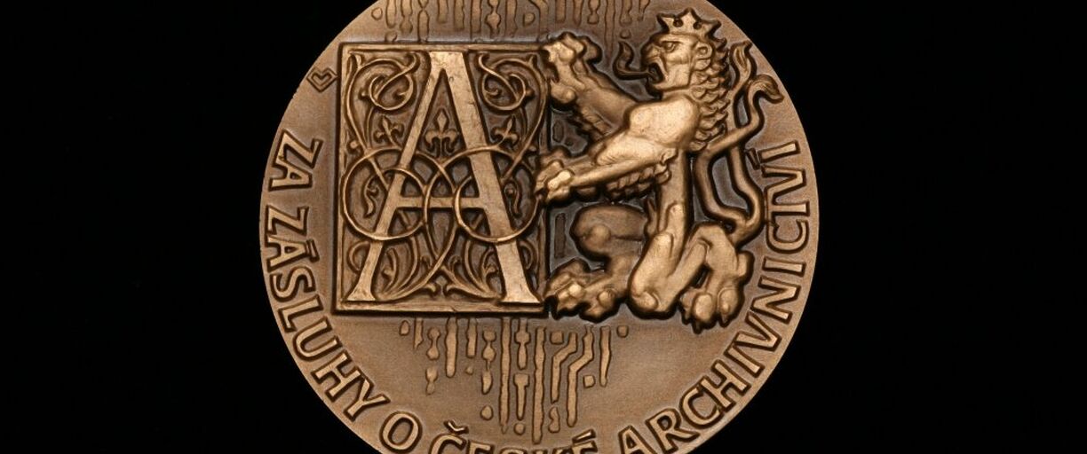 Medaile Za zásluhy o české archivnictví