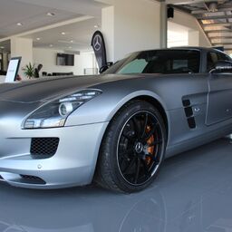 Mercedes-Benz SLS AMG (C197) (2010) <br /> Ľubomíra Šintalová (SK)