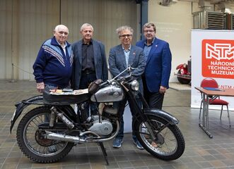 22.9.2026 - Národní technické muzeum získalo do svých sbírek závodní motocykl ČZ 125 Miloslava Součka